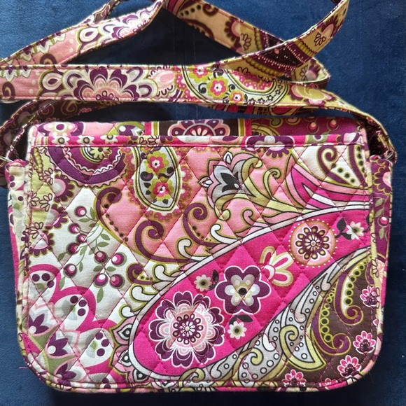 Vera Bradley Shoulder/Crossbody bag - Retired Print Very Berry Paisley - Picture 2 of 9